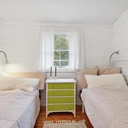 3 Bedroom Awesome In Dom wakacyjny Rørvig